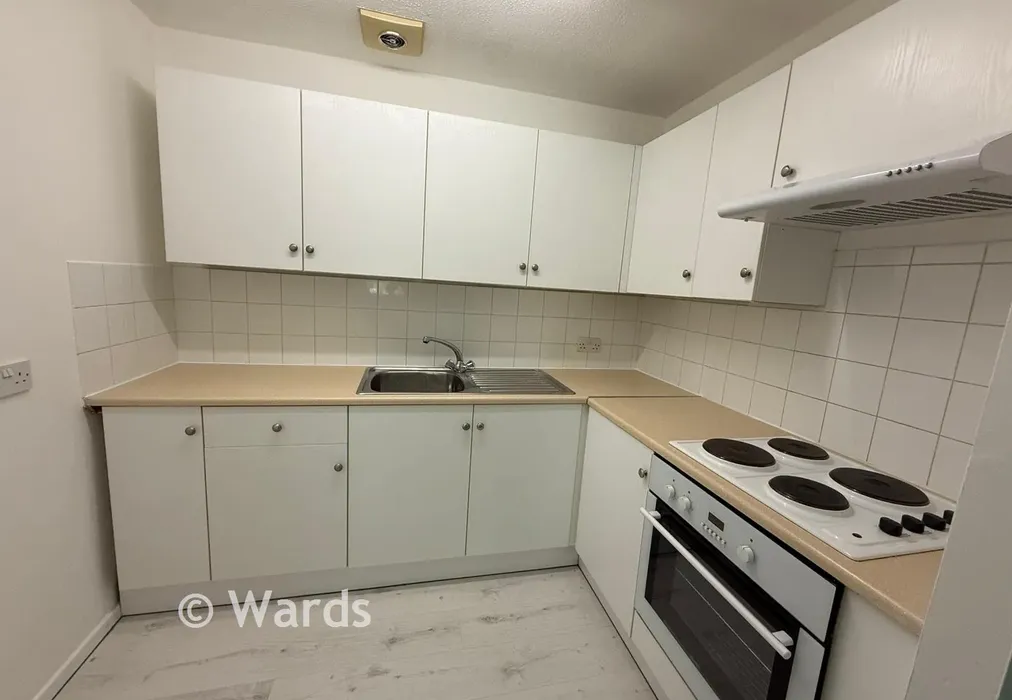 Kitchen - Hopewell Drive, Chatham, Kent - Wards of Kent