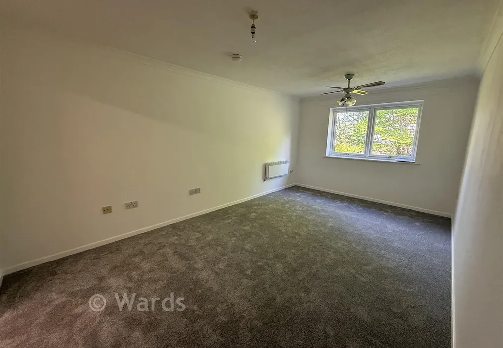 Lounge - Hopewell Drive, Chatham, Kent - Wards of Kent