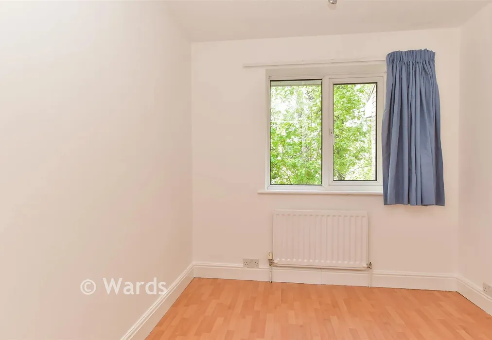 Bedroom 3 - Olivers Mill, New Ash Green, Longfield, Kent - Wards of Kent