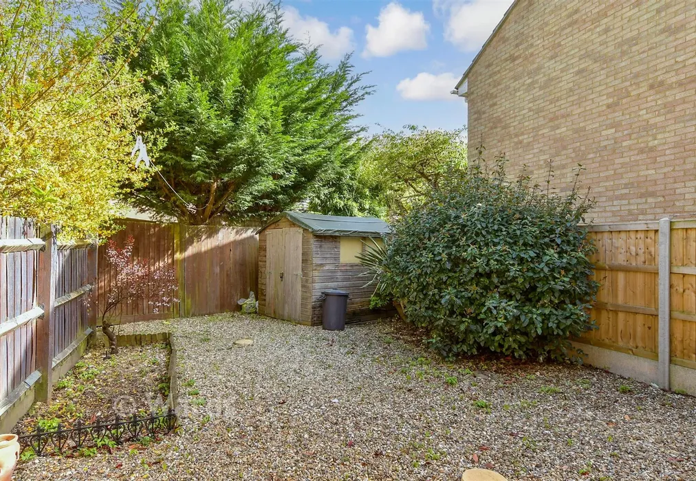 Rear Garden - Olivers Mill, New Ash Green, Longfield, Kent - Wards of Kent