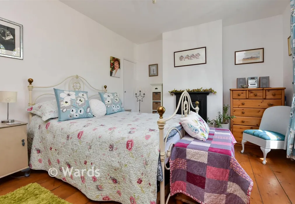 Bedroom 1 - West Street, Deal, Kent - Wards of Kent