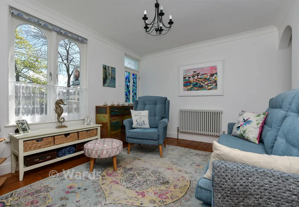 Lounge - West Street, Deal, Kent - Wards of Kent