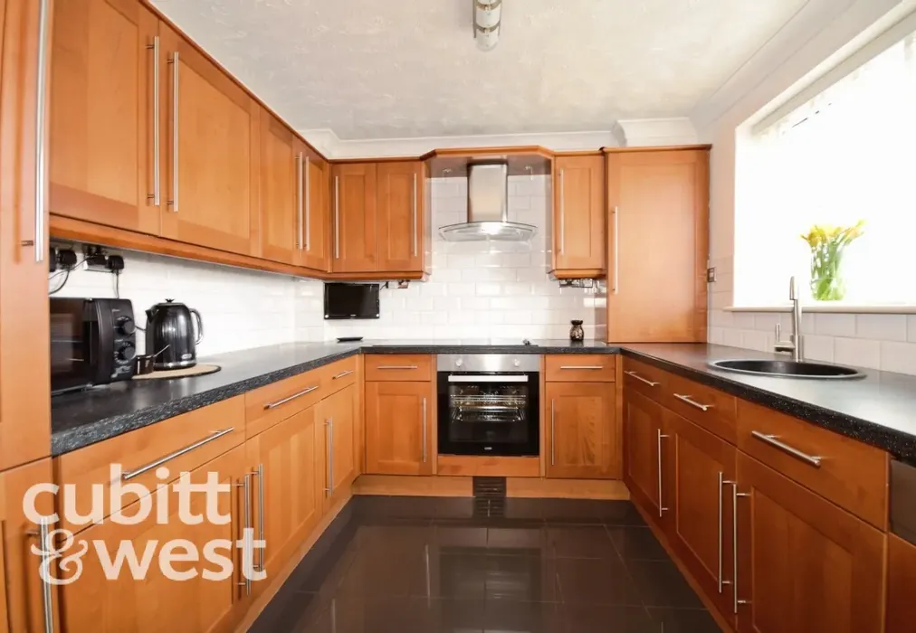  - AVAILABLE WITH NO DEPOSIT Althorpe Drive Portsmouth PO3 - Wards of Kent