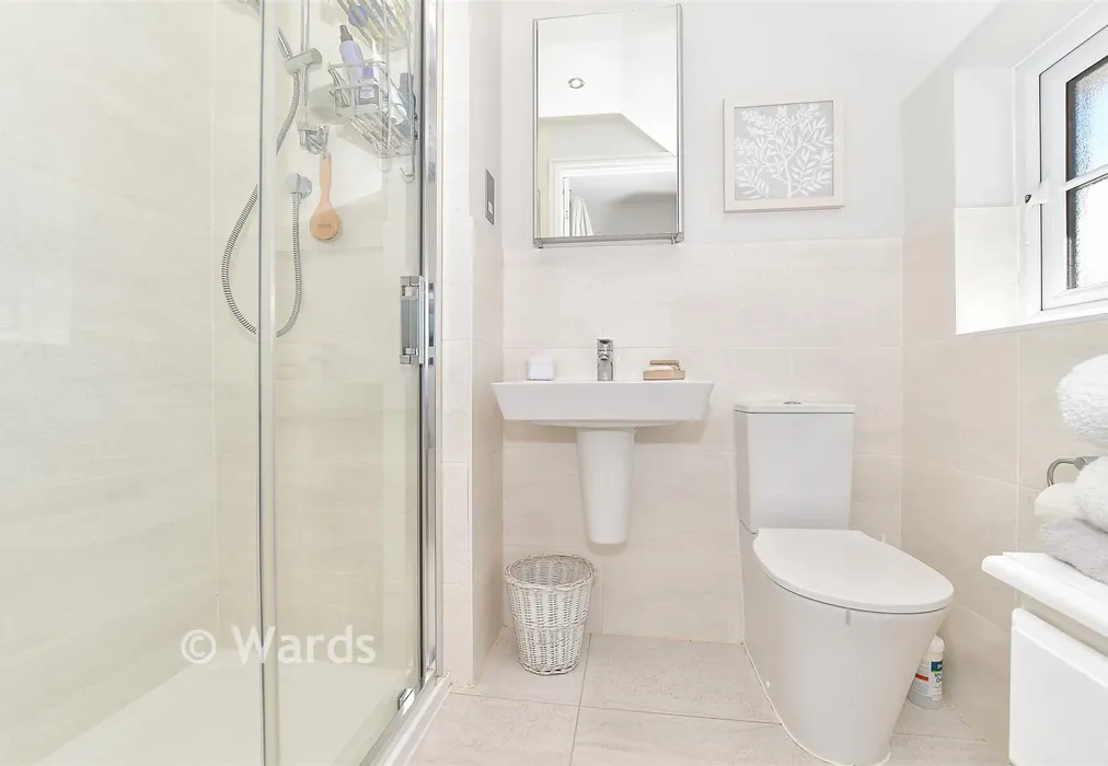 En-Suite Shower Room - Great Threads, Staplehurst, Kent - Wards of Kent