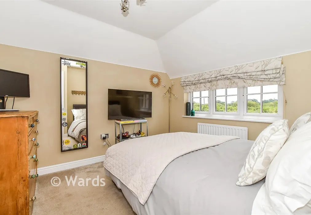 Bedroom 2 - Great Threads, Staplehurst, Kent - Wards of Kent