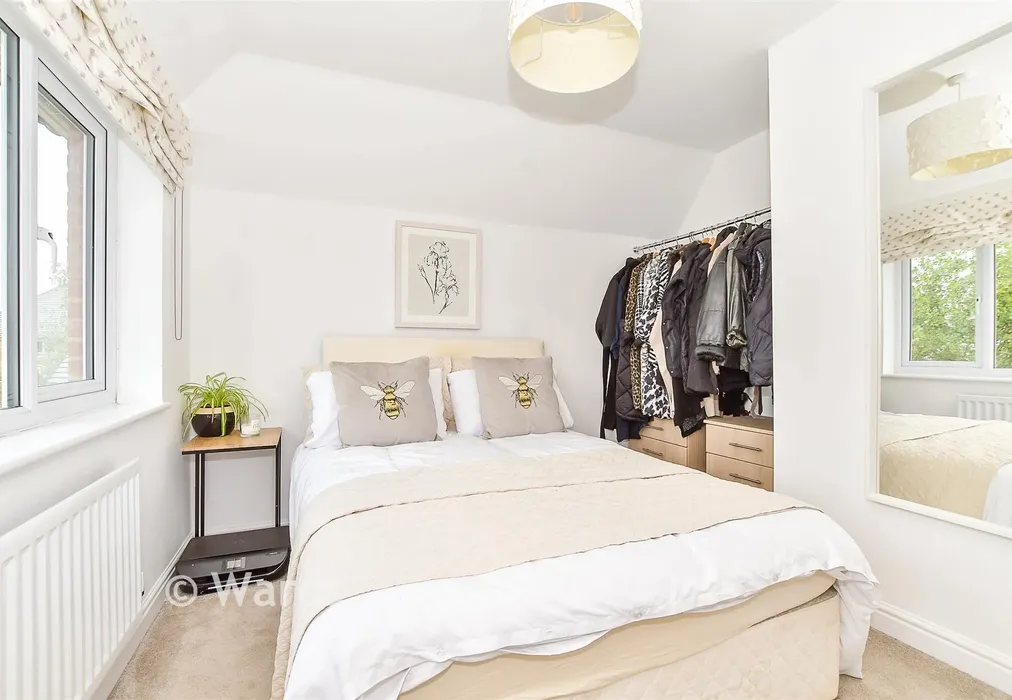 Bedroom 4 - Great Threads, Staplehurst, Kent - Wards of Kent