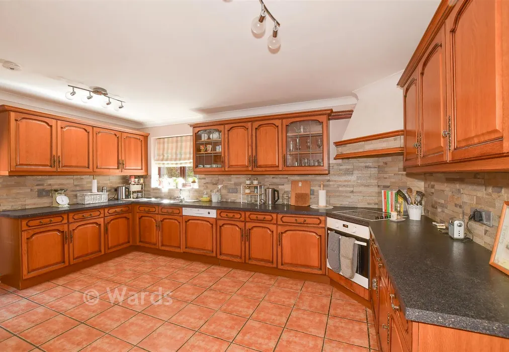 Kitchen/Breakfast Room - Epple Bay Avenue, Birchington, Kent - Wards of Kent