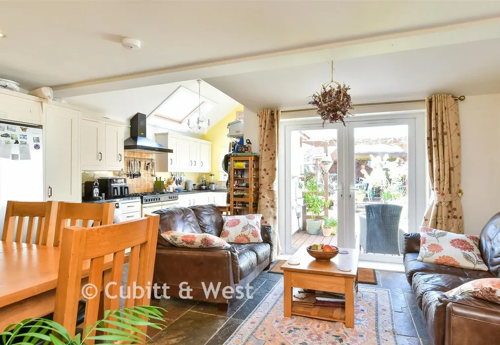 Kitchen/ Lounge/ Diner - Keymer Avenue, Peacehaven, East Sussex - Wards of Kent