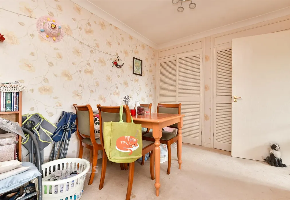 Lounge/Diner - Lyell Road, Birchington, Kent - Wards of Kent
