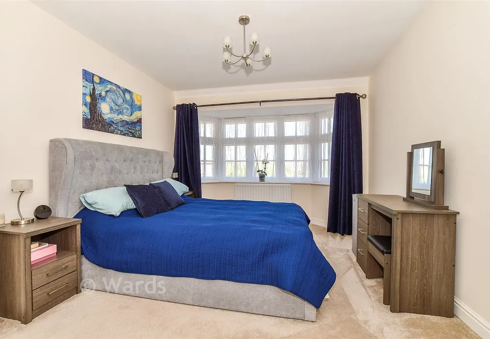 Bedroom 1 - Rags Field, Staplehurst, Kent - Wards of Kent
