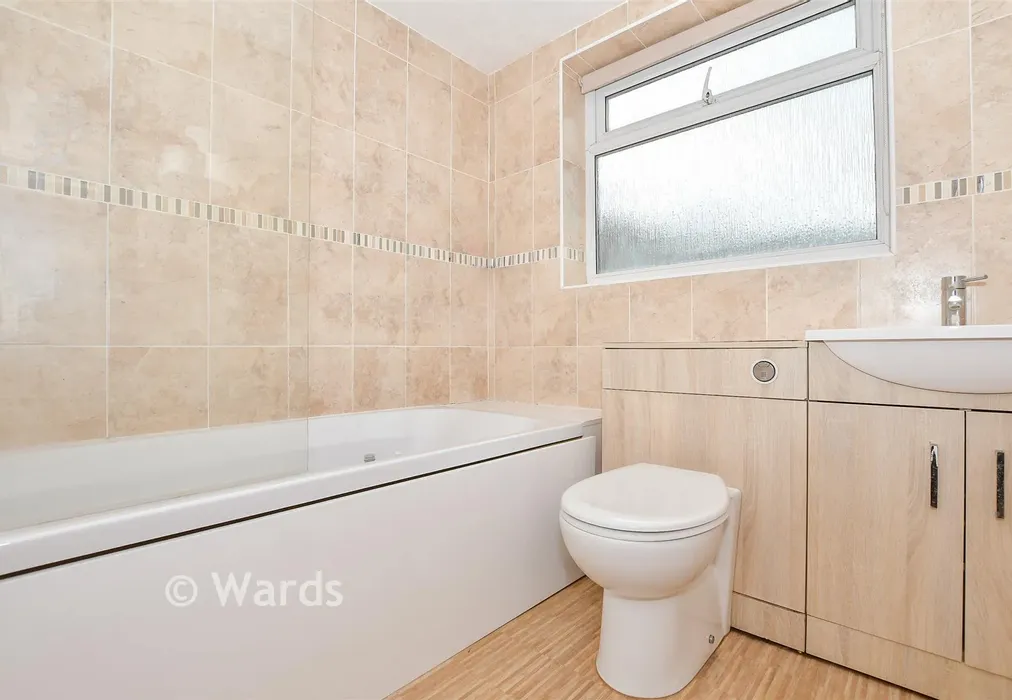 Bathroom - Malling Road, Snodland, Kent, Kent - Wards of Kent