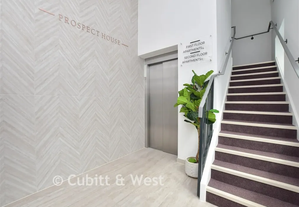 Internal Feature - Prospect House, Outwood Lane, Chipstead, Surrey - Wards of Kent