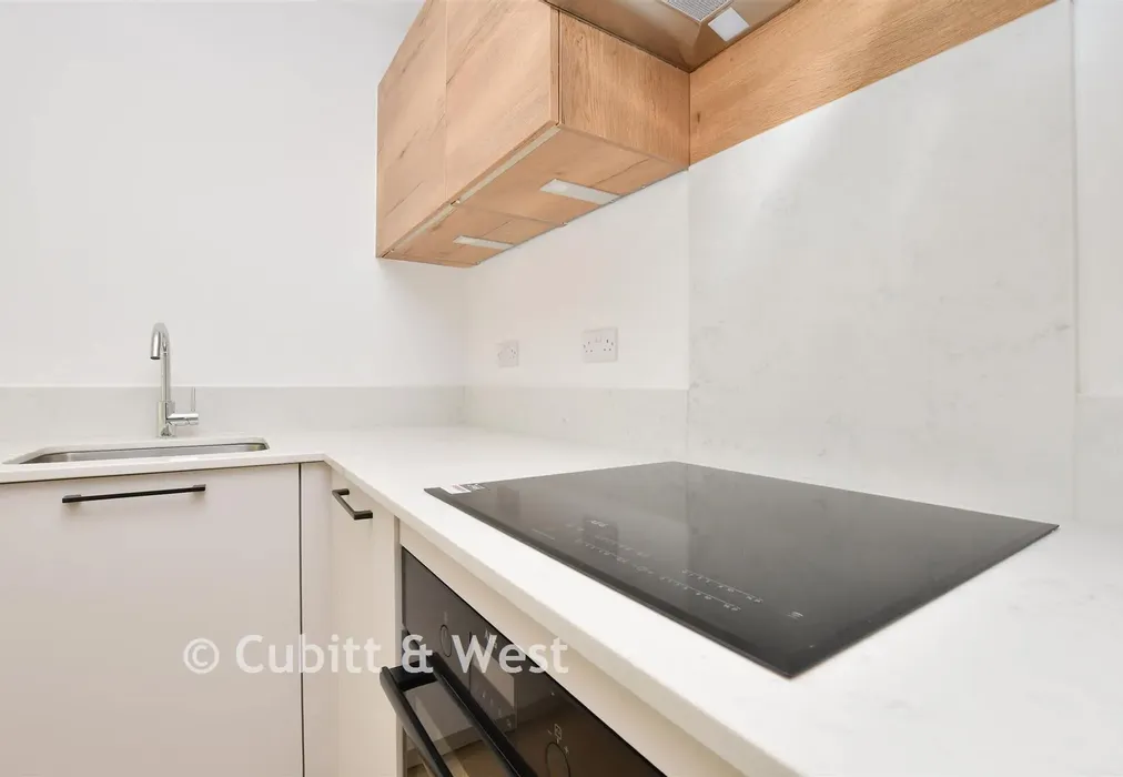 Internal Feature - Prospect House, Outwood Lane, Chipstead, Surrey - Wards of Kent