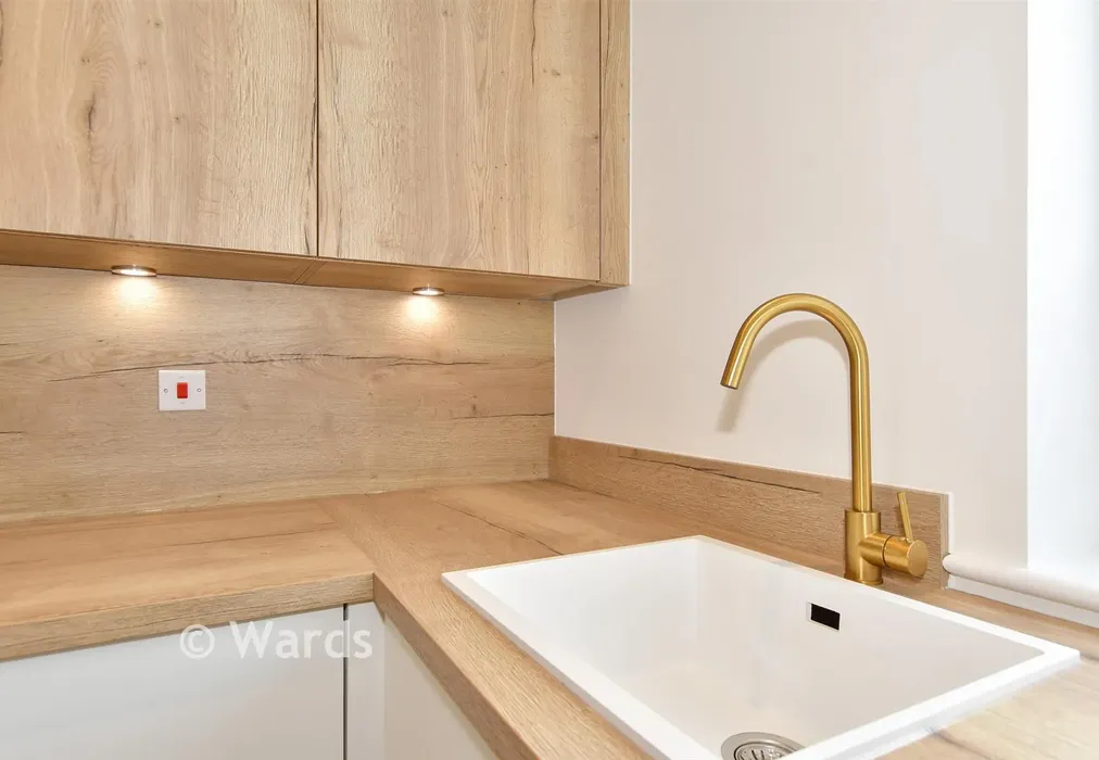 Internal Feature - Sutherland Park, Boundary Road, Hythe, Kent - Wards of Kent