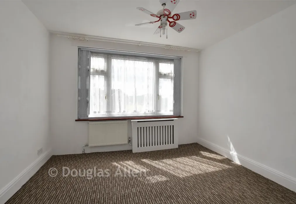 Bedroom 3 - Wennington Road, Rainham, Essex - Wards of Kent