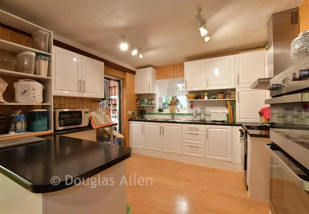 Kitchen/ Breakfast Room - Wennington Road, Rainham, Essex - Wards of Kent