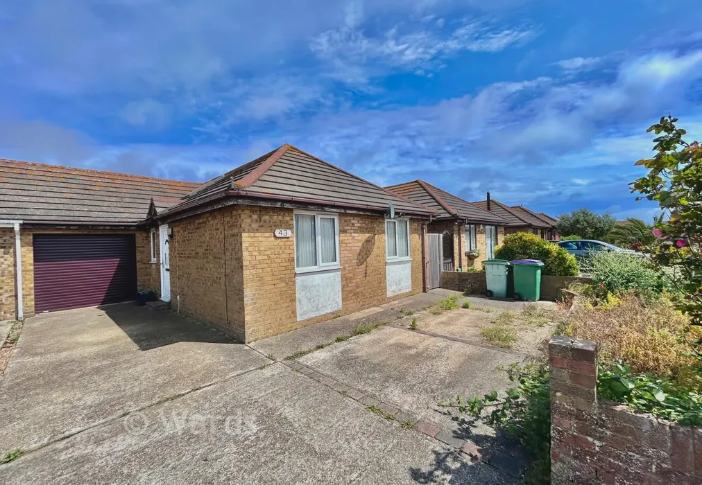 Front - Lade Fort Crescent, Lydd On Sea, Kent - Wards of Kent
