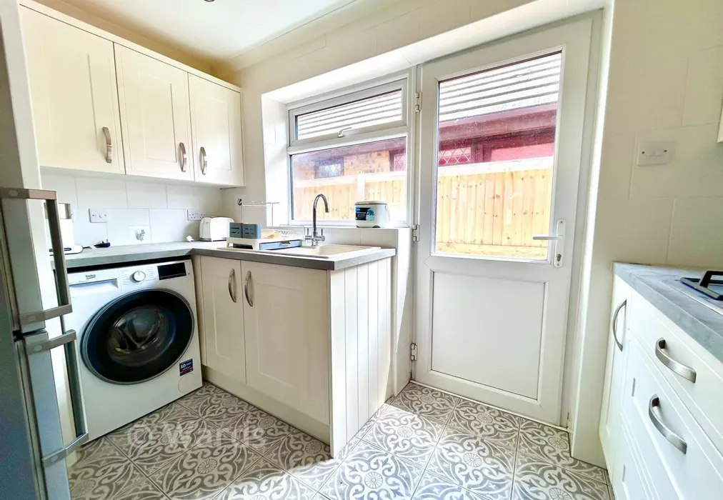 Kitchen - Lade Fort Crescent, Lydd On Sea, Kent - Wards of Kent