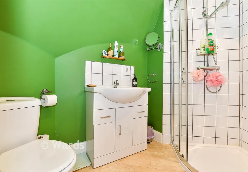 En-Suite Shower Room - Mill Lane, Yalding, Maidstone, Kent - Wards of Kent