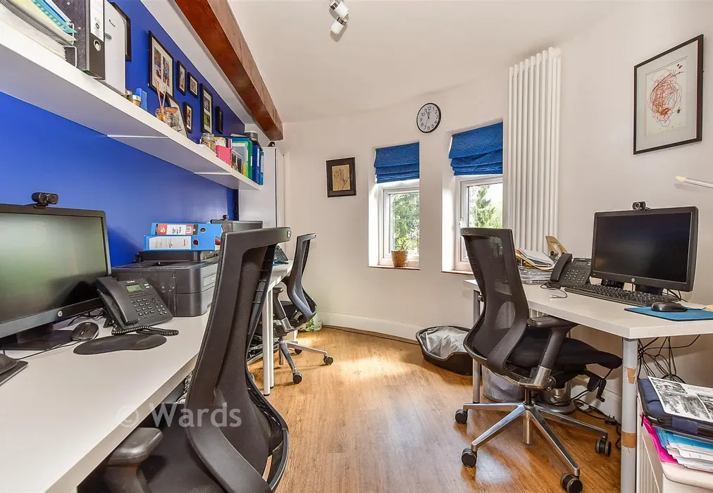 Study / 5th Bedroom - Mill Lane, Yalding, Maidstone, Kent - Wards of Kent