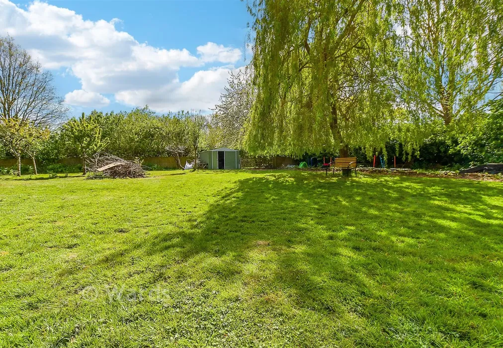 Rear Garden - Mill Lane, Yalding, Maidstone, Kent - Wards of Kent