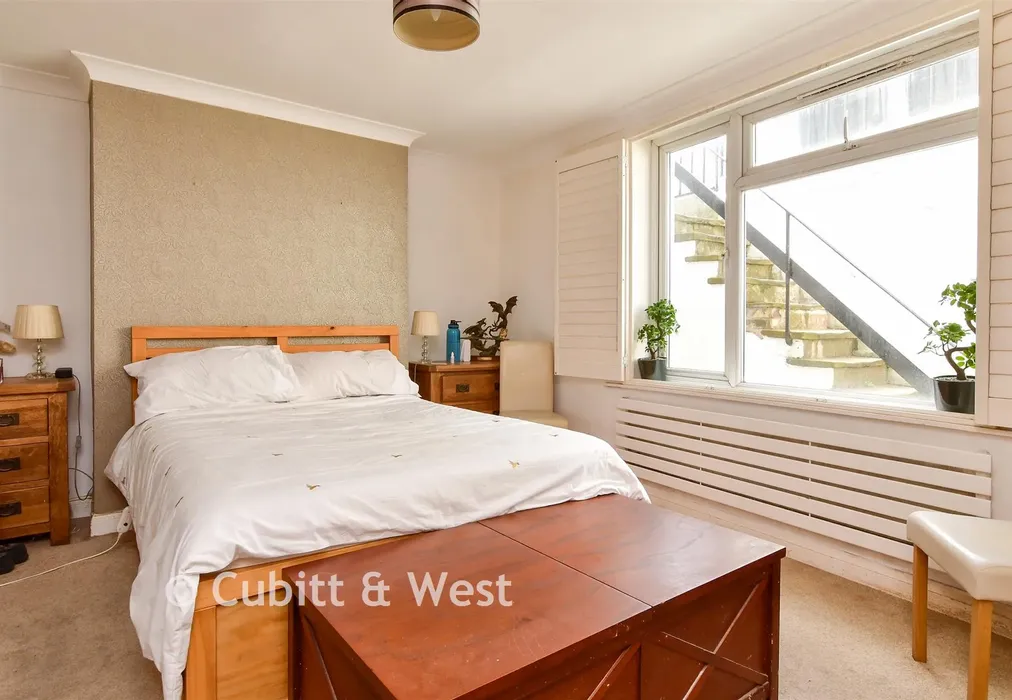 Bedroom - Sutherland Road, Brighton, East Sussex - Wards of Kent