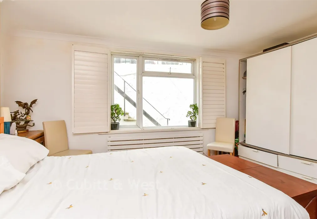 Bedroom - Sutherland Road, Brighton, East Sussex - Wards of Kent
