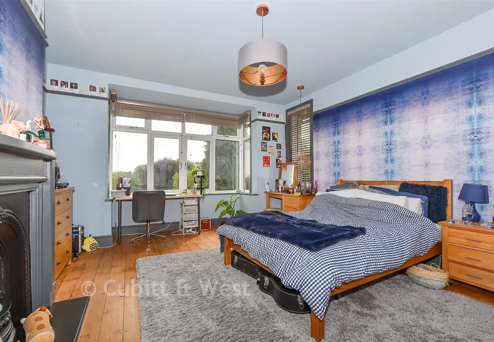 Bedroom 2 - College Lane, East Grinstead, West Sussex - Wards of Kent
