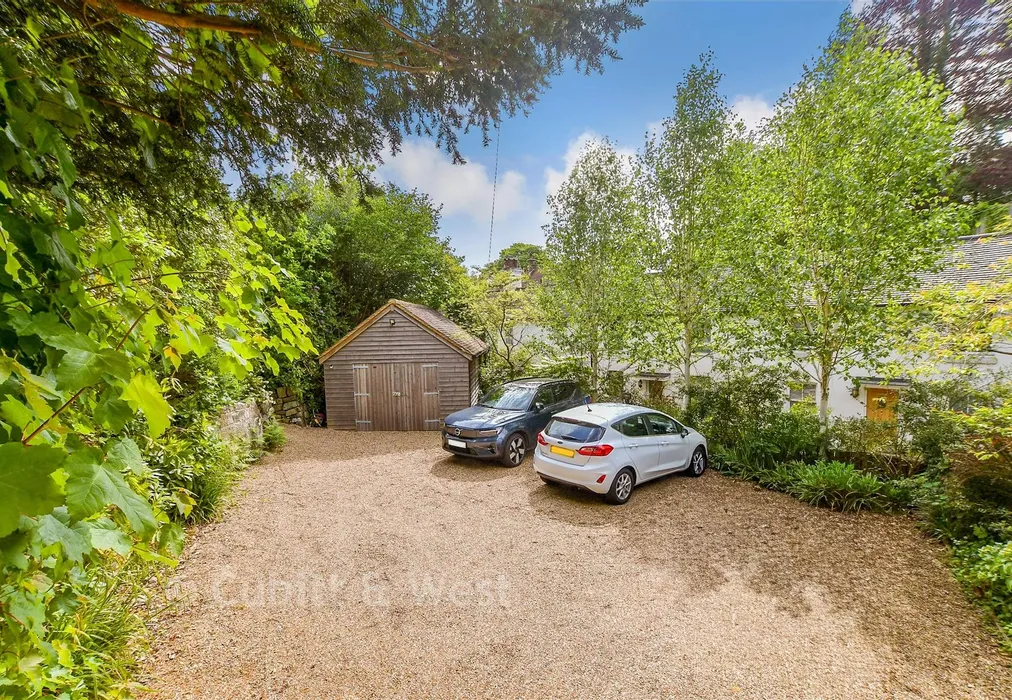 Driveway/Parking - College Lane, East Grinstead, West Sussex - Wards of Kent