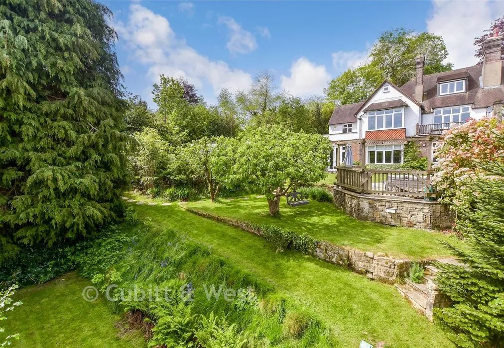Rear Garden - College Lane, East Grinstead, West Sussex - Wards of Kent