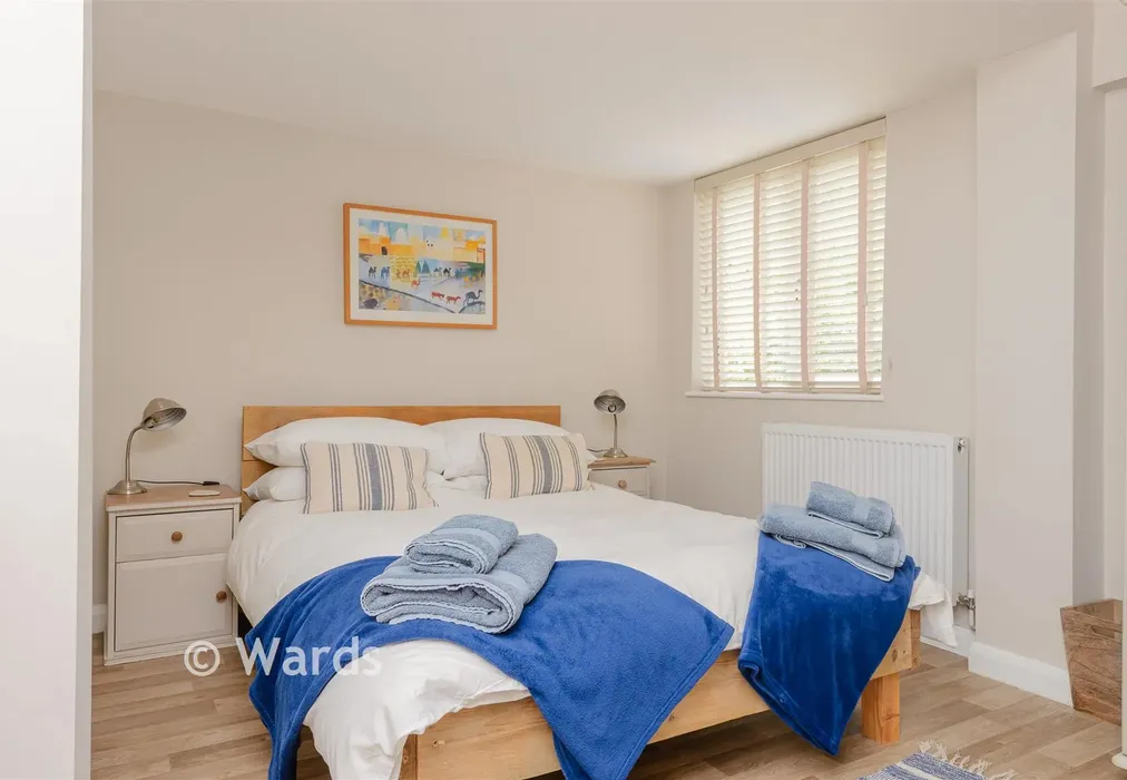 Annex Bedroom - Kingsingfield Road, West Kingsdown, Sevenoaks, Kent - Wards of Kent
