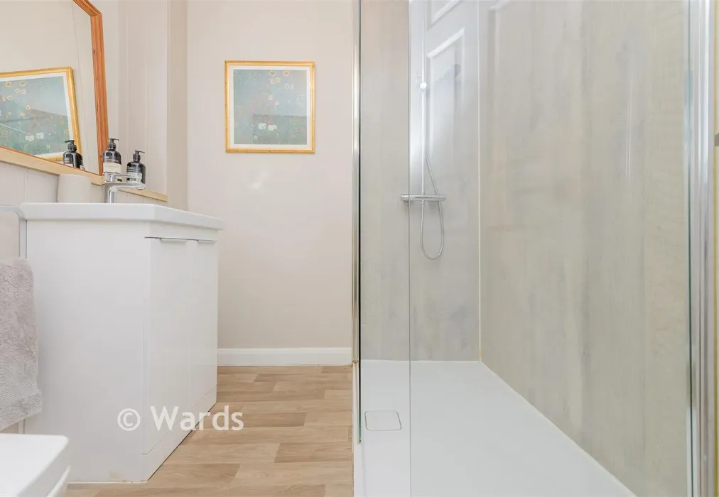 Annex Shower Room - Kingsingfield Road, West Kingsdown, Sevenoaks, Kent - Wards of Kent