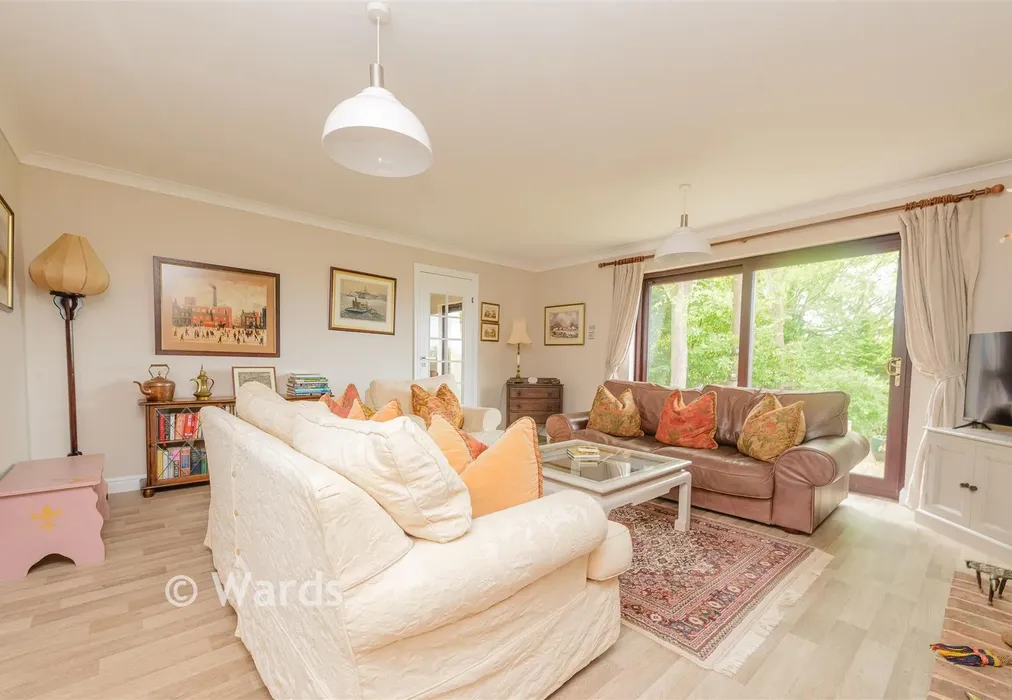Living Room - Kingsingfield Road, West Kingsdown, Sevenoaks, Kent - Wards of Kent