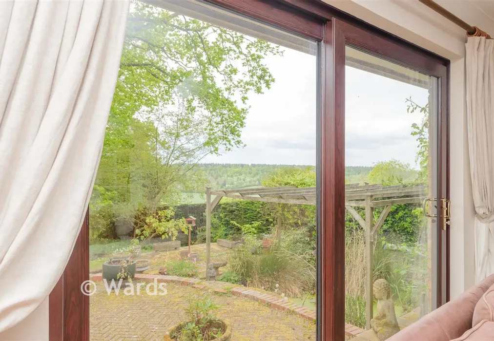 Internal Lifestyle Photograph - Kingsingfield Road, West Kingsdown, Sevenoaks, Kent - Wards of Kent