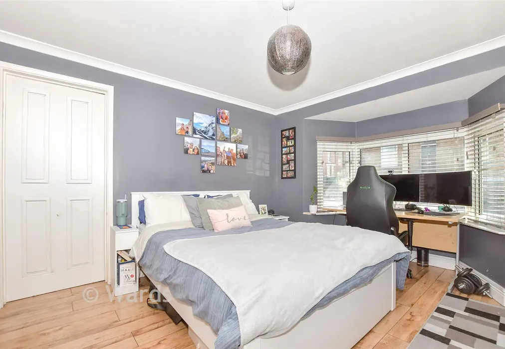 Bedroom - Kingsley Road, Maidstone, Kent - Wards of Kent