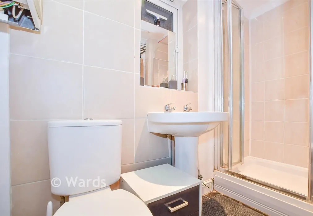 Shower Room - Kingsley Road, Maidstone, Kent - Wards of Kent