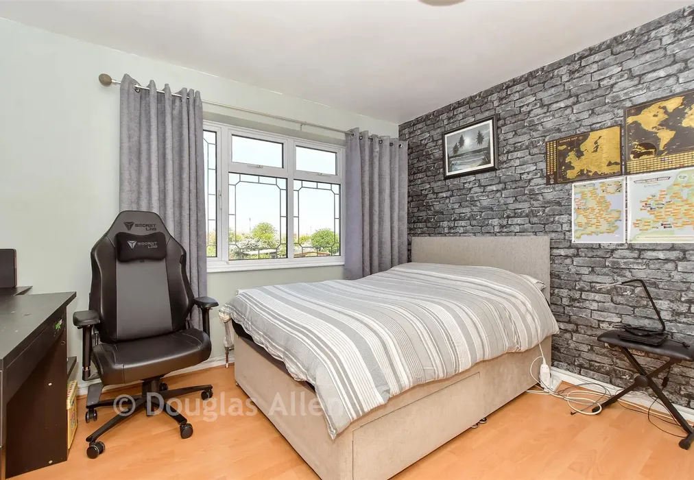 Bedroom 3 - Elder Avenue, Wickford, Essex - Wards of Kent