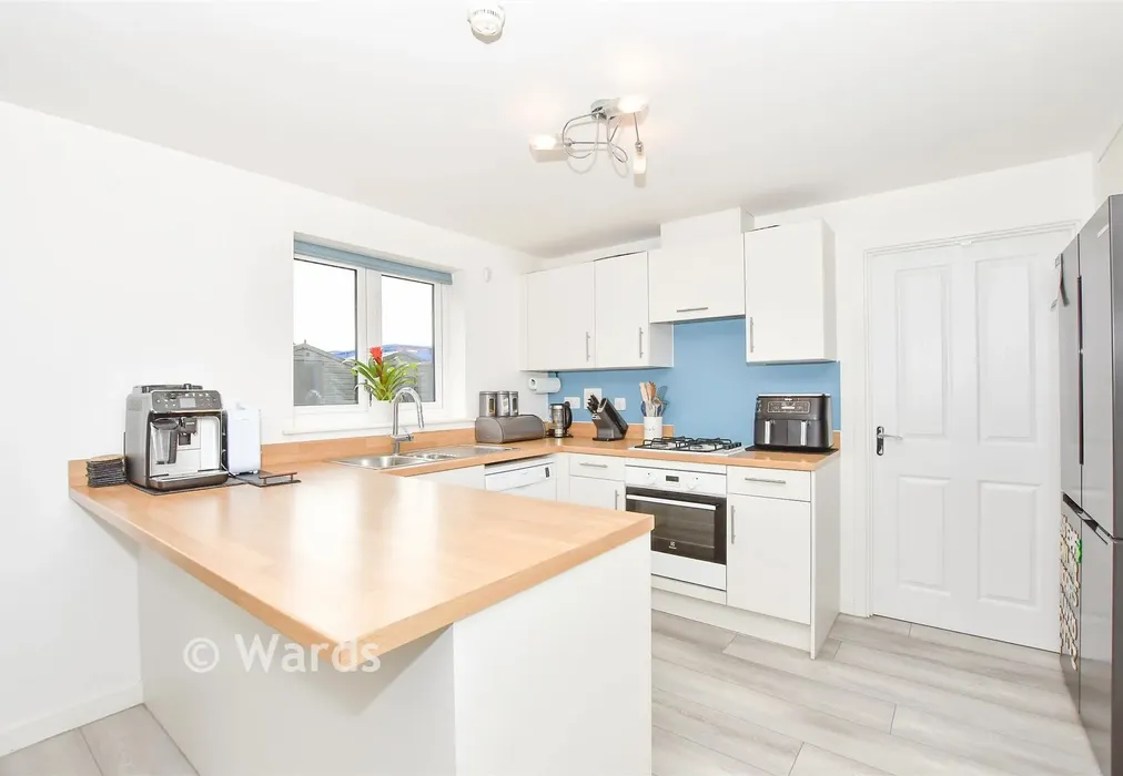 Kitchen - St. Lawrence Crescent, Coxheath, Maidstone, Kent - Wards of Kent