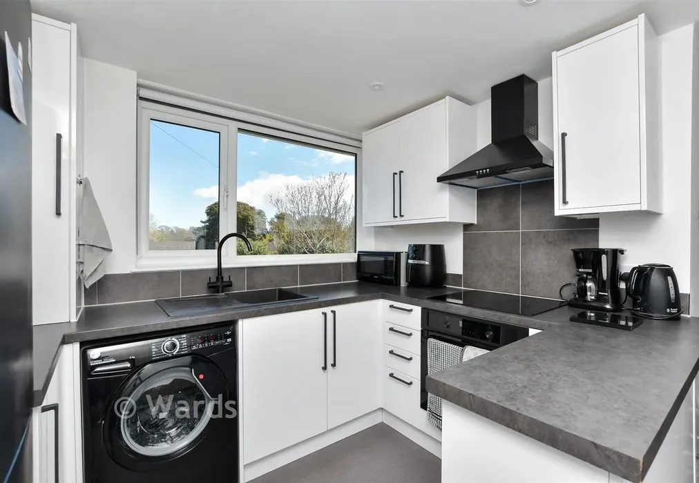 Kitchen - Lower Street, Eastry, Sandwich, Kent - Wards of Kent