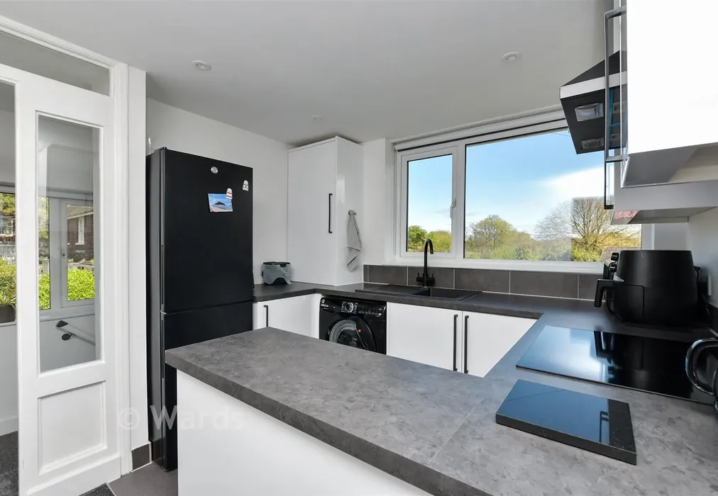 Kitchen - Lower Street, Eastry, Sandwich, Kent - Wards of Kent