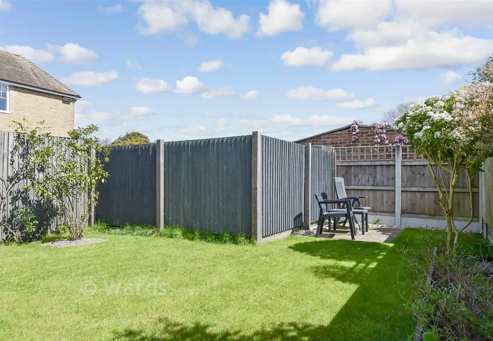 Rear Garden - Lower Street, Eastry, Sandwich, Kent - Wards of Kent