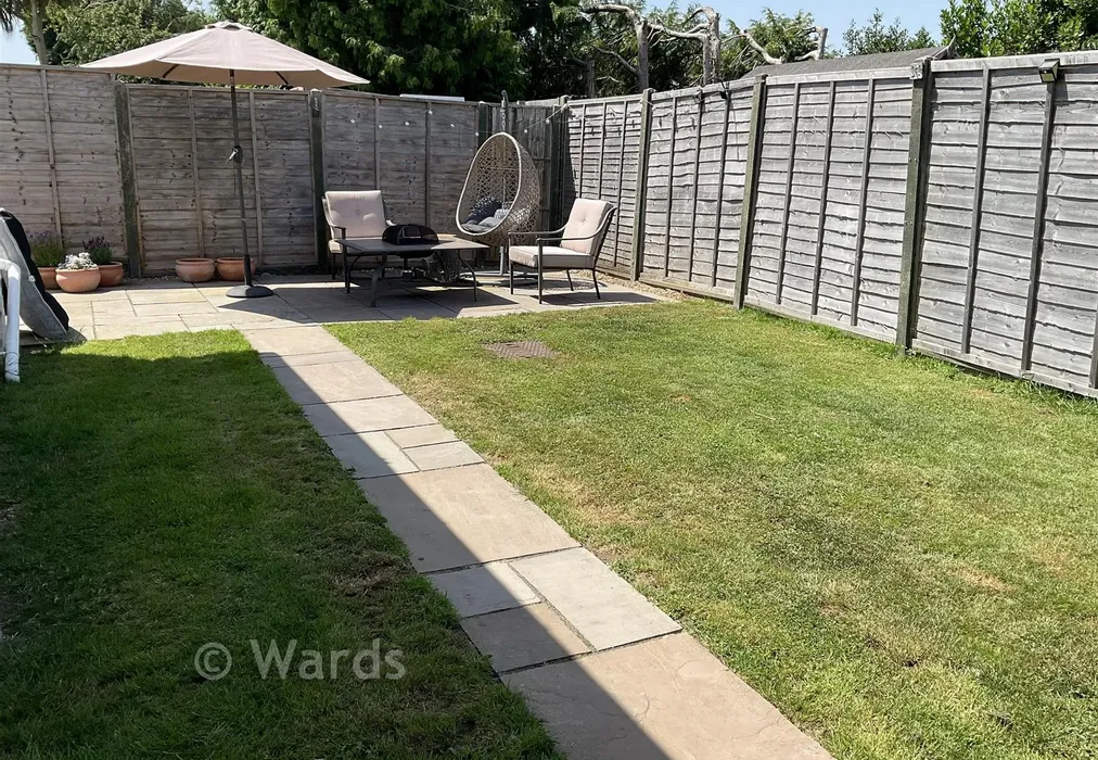 Garden - Kingsway, Dymchurch, Romney Marsh, Kent - Wards of Kent