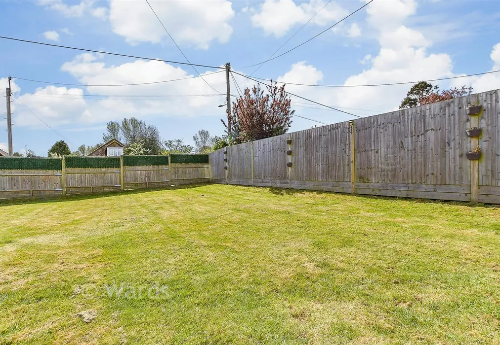 Front Garden - Kingsway, Dymchurch, Romney Marsh, Kent - Wards of Kent