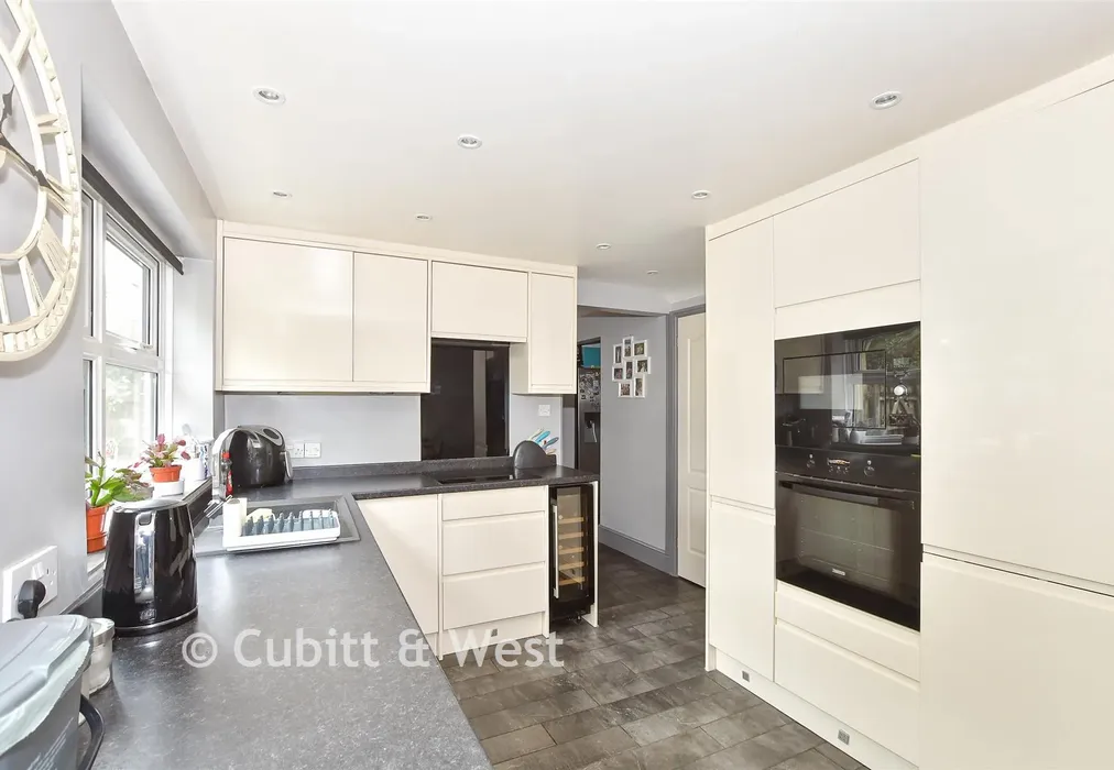 Kitchen/Diner - Downland Copse, Uckfield, East Sussex - Wards of Kent