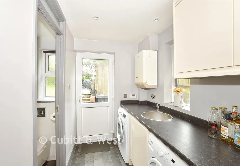Utility Room - Downland Copse, Uckfield, East Sussex - Wards of Kent