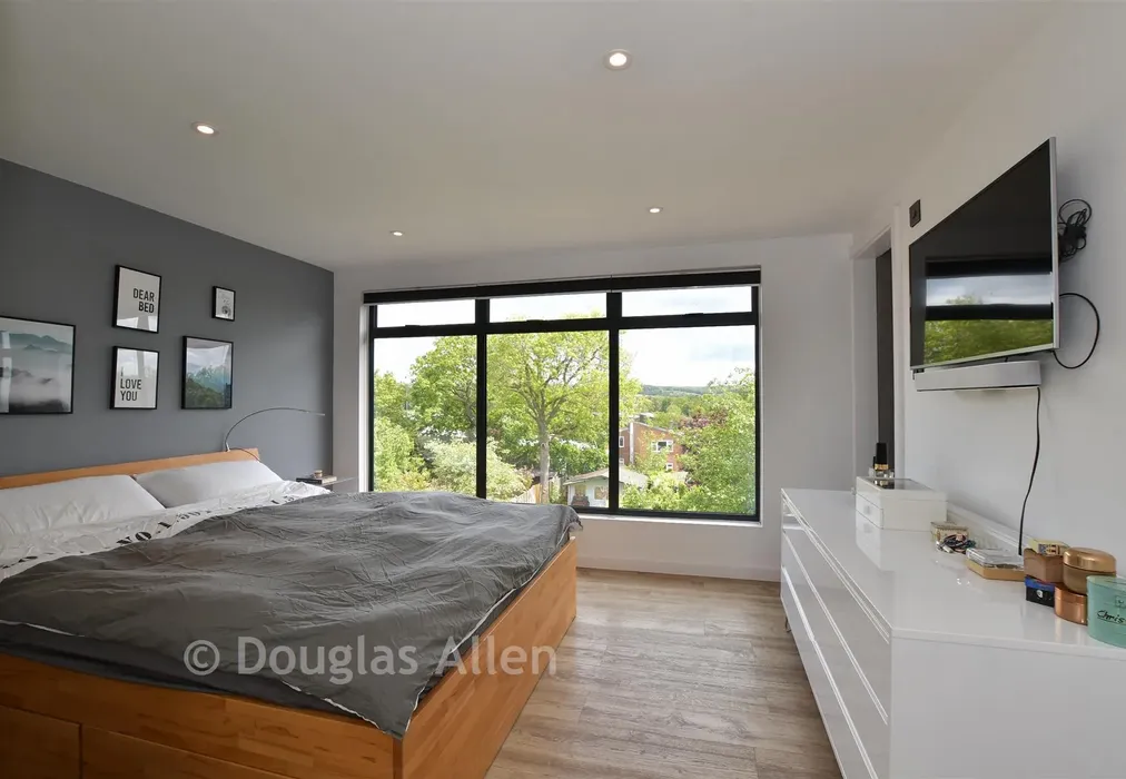 Bedroom 1 - Stewards Close, Epping, Essex - Wards of Kent
