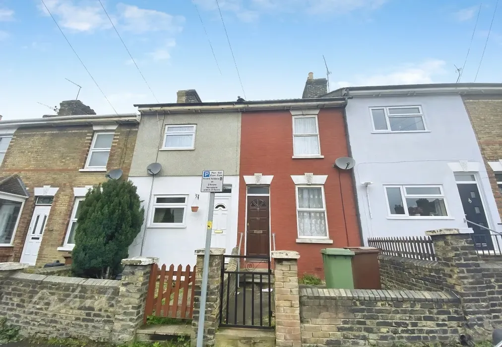 bowes front - Bowes Road Strood ME2 - Wards of Kent