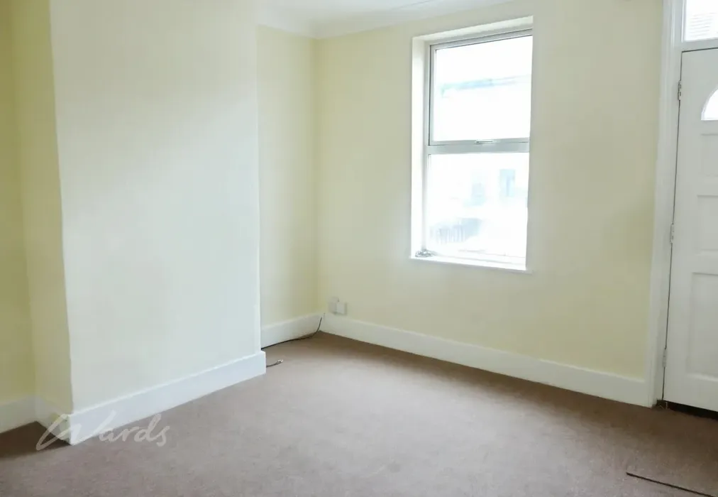 bowes lounge - Bowes Road Strood ME2 - Wards of Kent