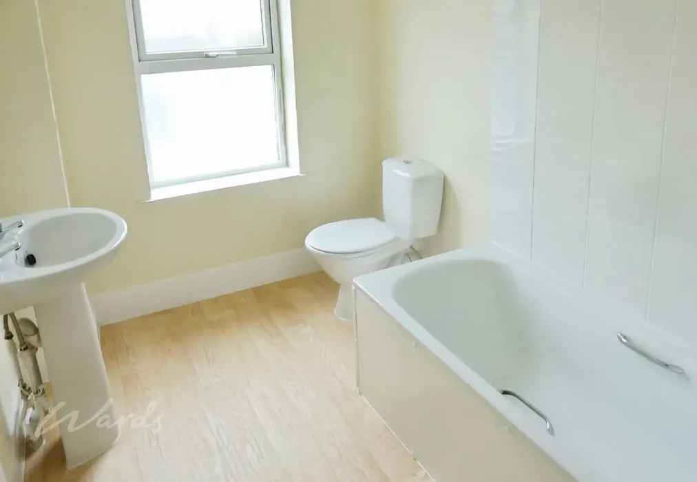 bowes bathroom - Bowes Road Strood ME2 - Wards of Kent