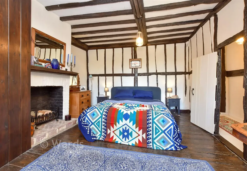 Bedroom 2 - West Street, Faversham, Kent - Wards of Kent